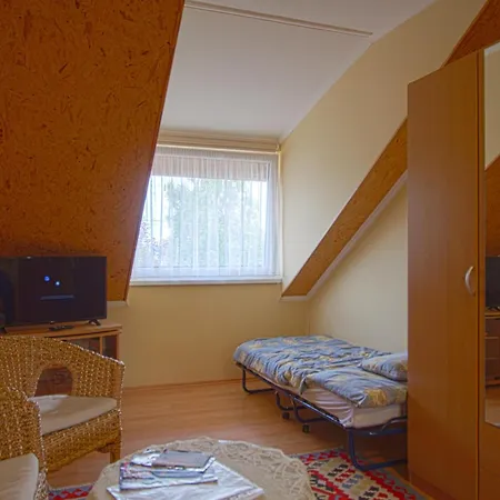 Beautiful With Garden Apartment Balatonszepezd