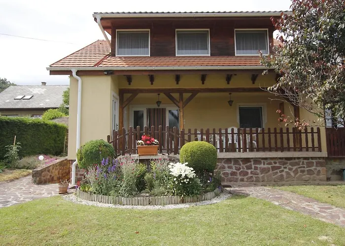 Beautiful With Garden Apartament Balatonszepezd
