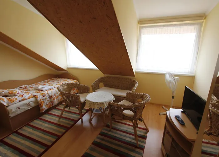 Beautiful With Garden Apartament Balatonszepezd